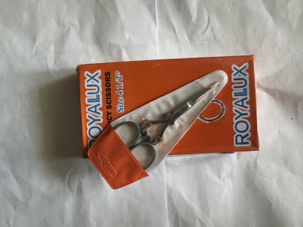 Royalux orta makas